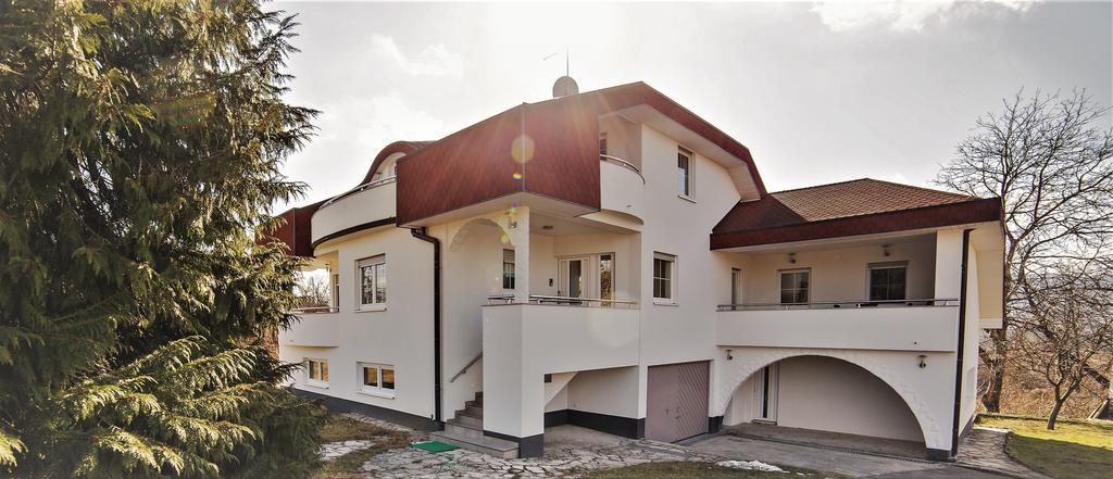 Guest House Melody Dreznik Grad Exterior photo